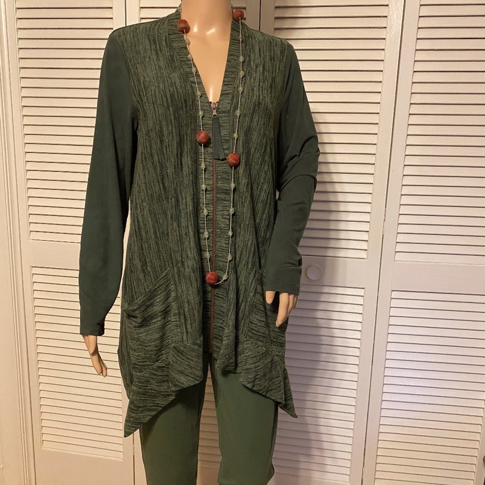 LOGO Heather Green Zip Cardi & Green Stretch Pants